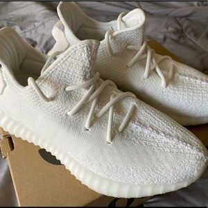 Yeezy 350 v2 Cream White sz 9.5